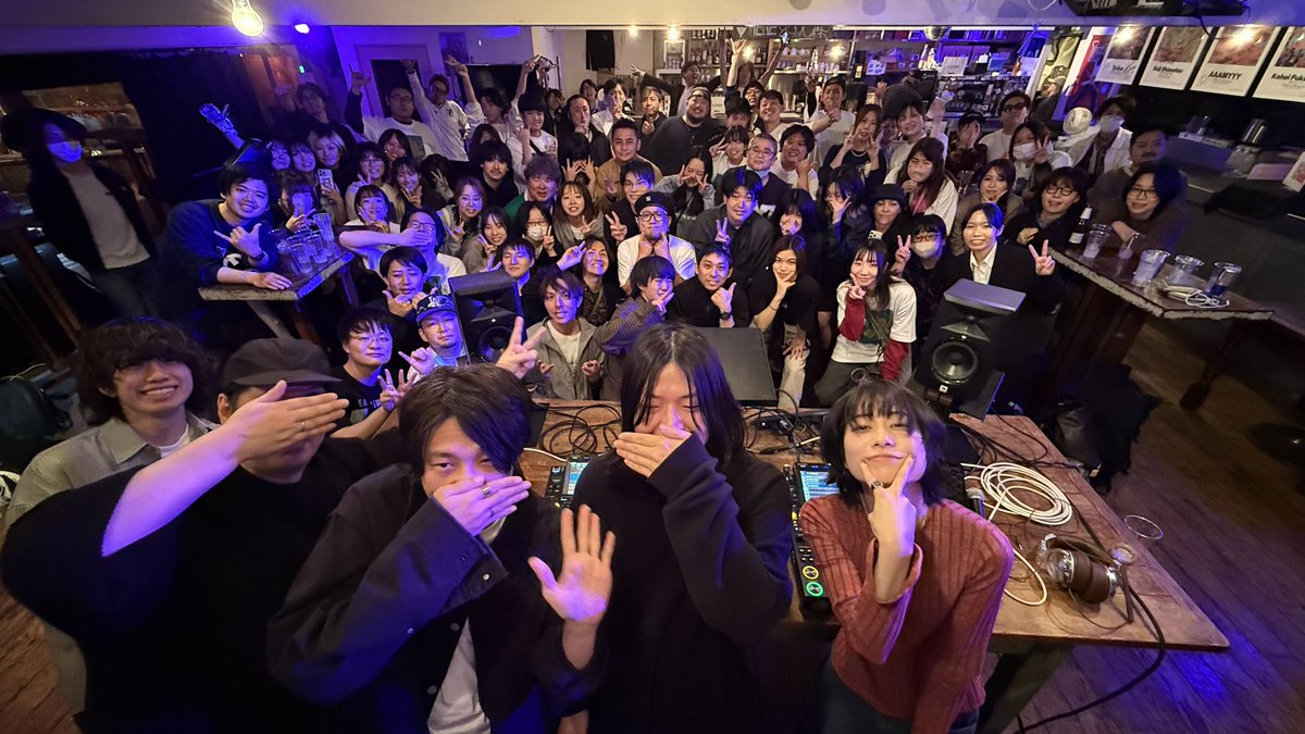 ExWHYZ OFFICIAL tweet media