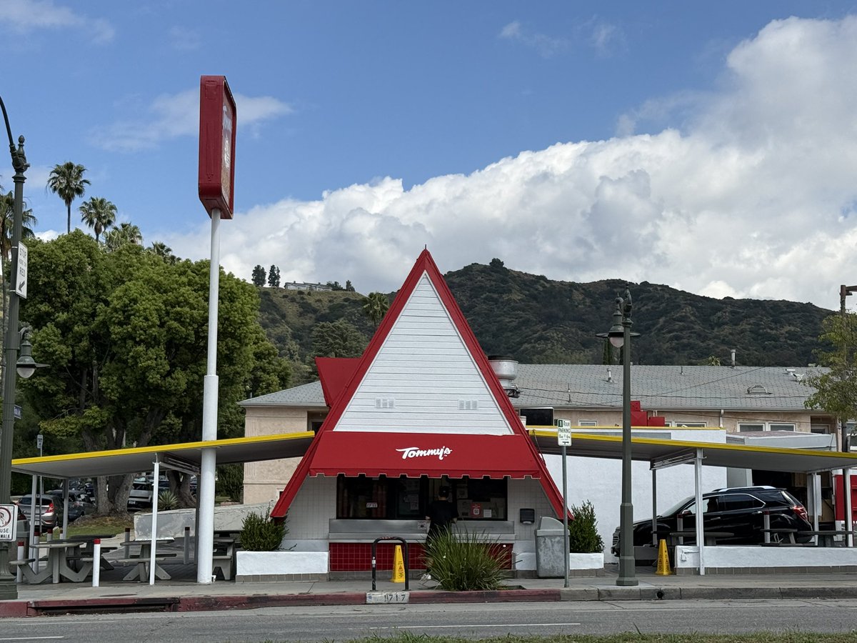 Hear in LA tweet media