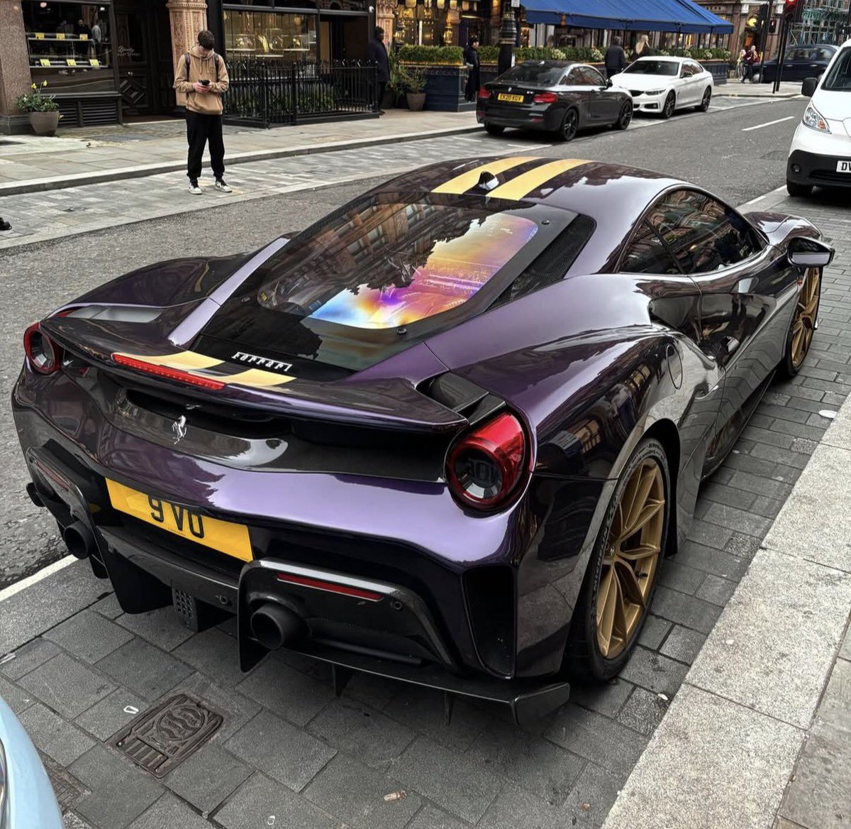 carpxrnpicx's tweet photo. Ferrari 488 Pista https://t.co/S5hJkSPuAY