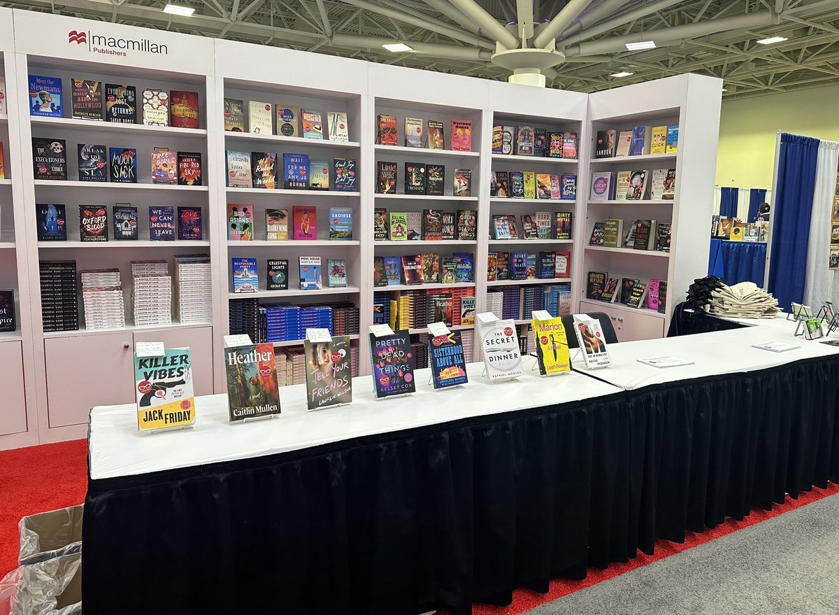 Macmillan Library tweet media