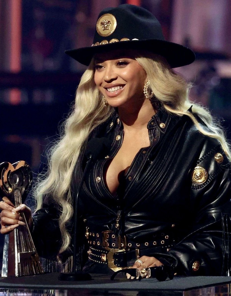 Beyoncé QG Brasil 𐚁 tweet media