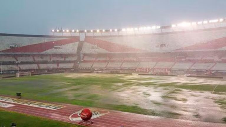 𝐌𝐀𝐗𝐈 tweet media