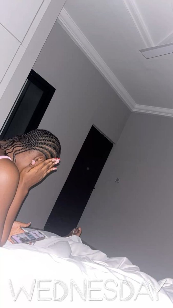 𝑨𝒚𝒐𝒅𝒆𝒍𝒆 tweet media