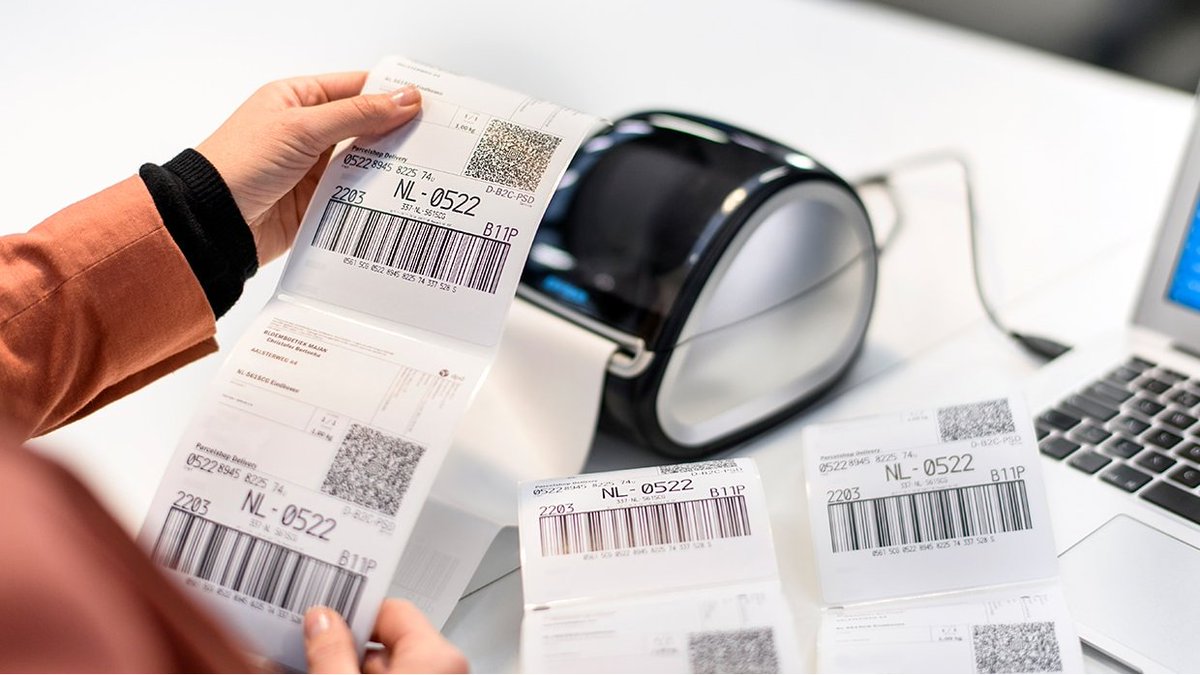 Market_Reports's tweet image. 🖨️ The #LabelPrinters market is experiencing steady growth as businesses across industries seek efficient solutions for #ProductIdentification, tracking, and compliance: bit.ly/4bMg7MU

#printers #BarcodePrinting #ThermalPrinting #LabelingSolutions