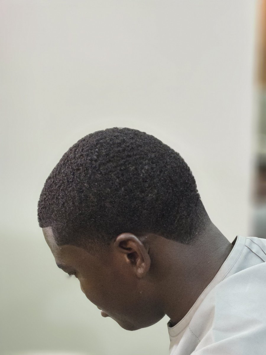 Yo BARBER's a RAPPER 💈✂️ 🎤 tweet media