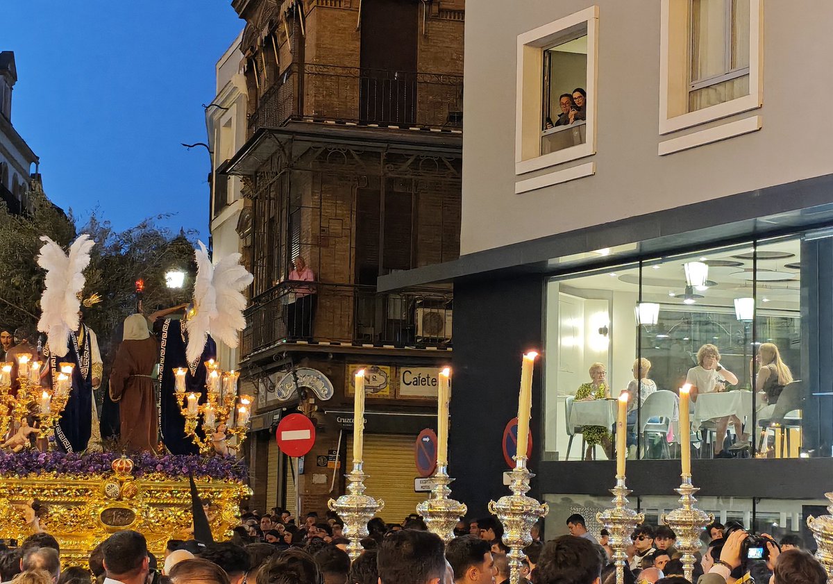 El Paquito tweet media