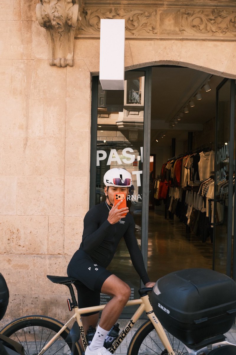 utupp's tweet photo. Hello Mallorca.
#pasnormalstudios #mallorca https://t.co/k7ZYwDqG9b