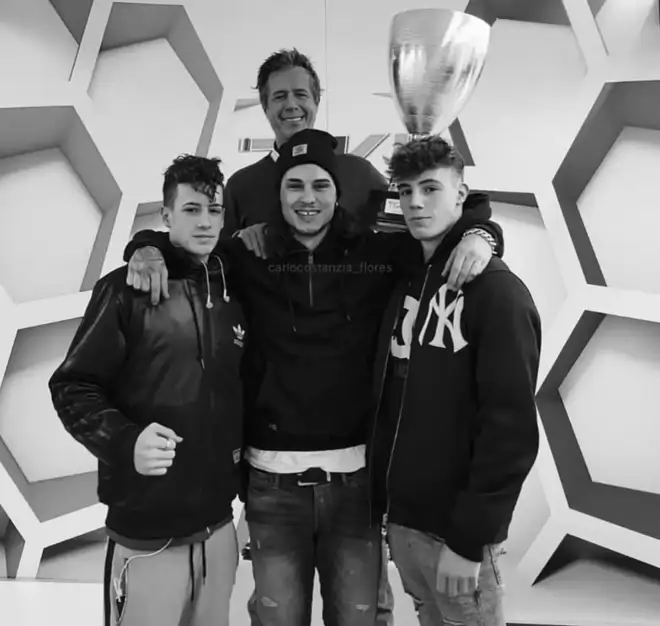 Carisman tweet media