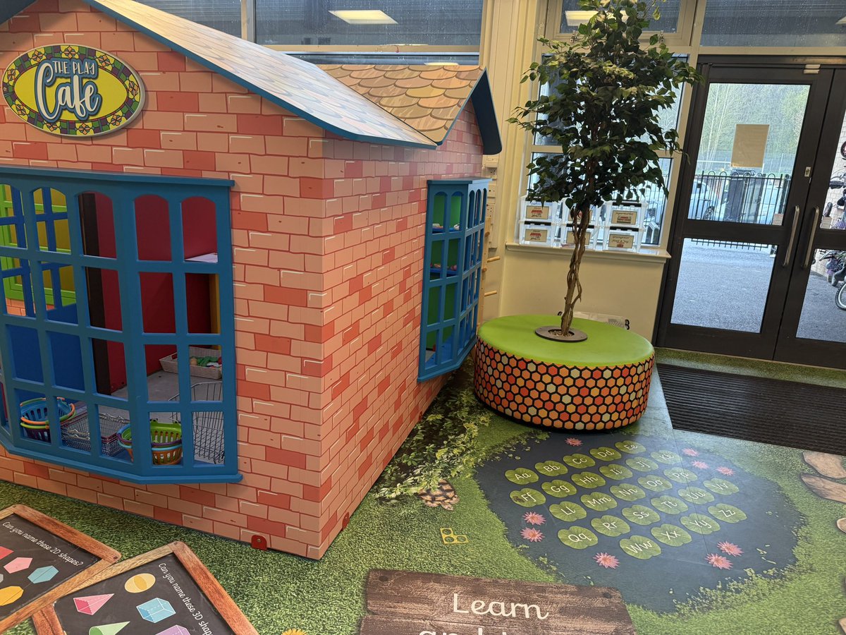 Baker_GCC's tweet image. Absolutely delighted to visit @StBernardsPS today for my final Quality Assurance visit for this term. So many developments going on in the school including”Active Avenue” offering #literacy #numeracy #digital #play #IDL … the list is endless. ❤️@EdISGlasgow