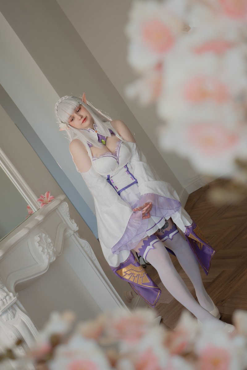 MintyMiyako's tweet image. it matters that you’re here 🤍
#emilia #rezero #rezeroanime #cosplay