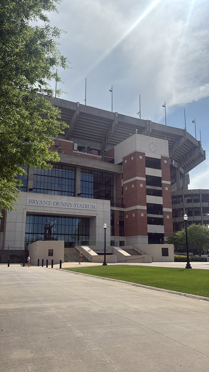 Becky “Reed” Tard tweet media