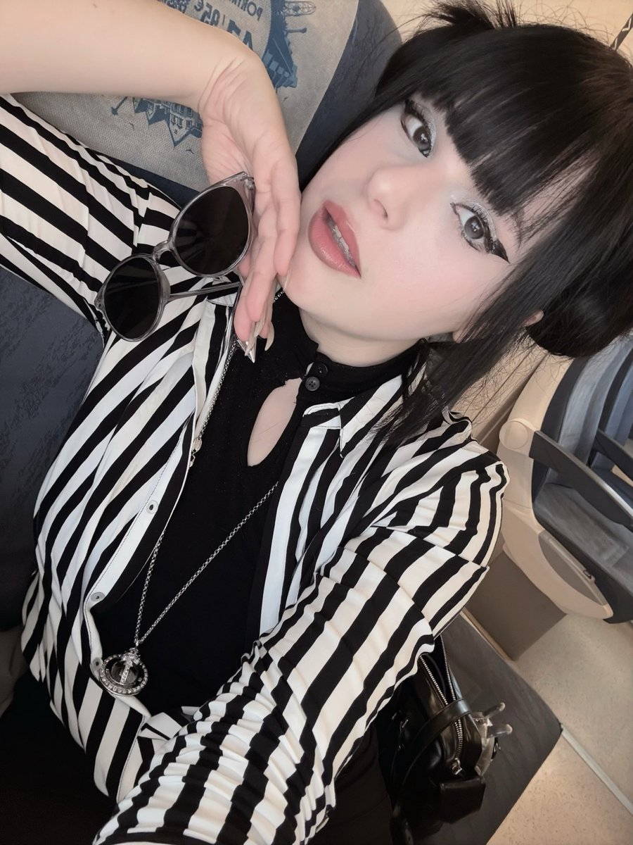 anemone ☁️ tweet media