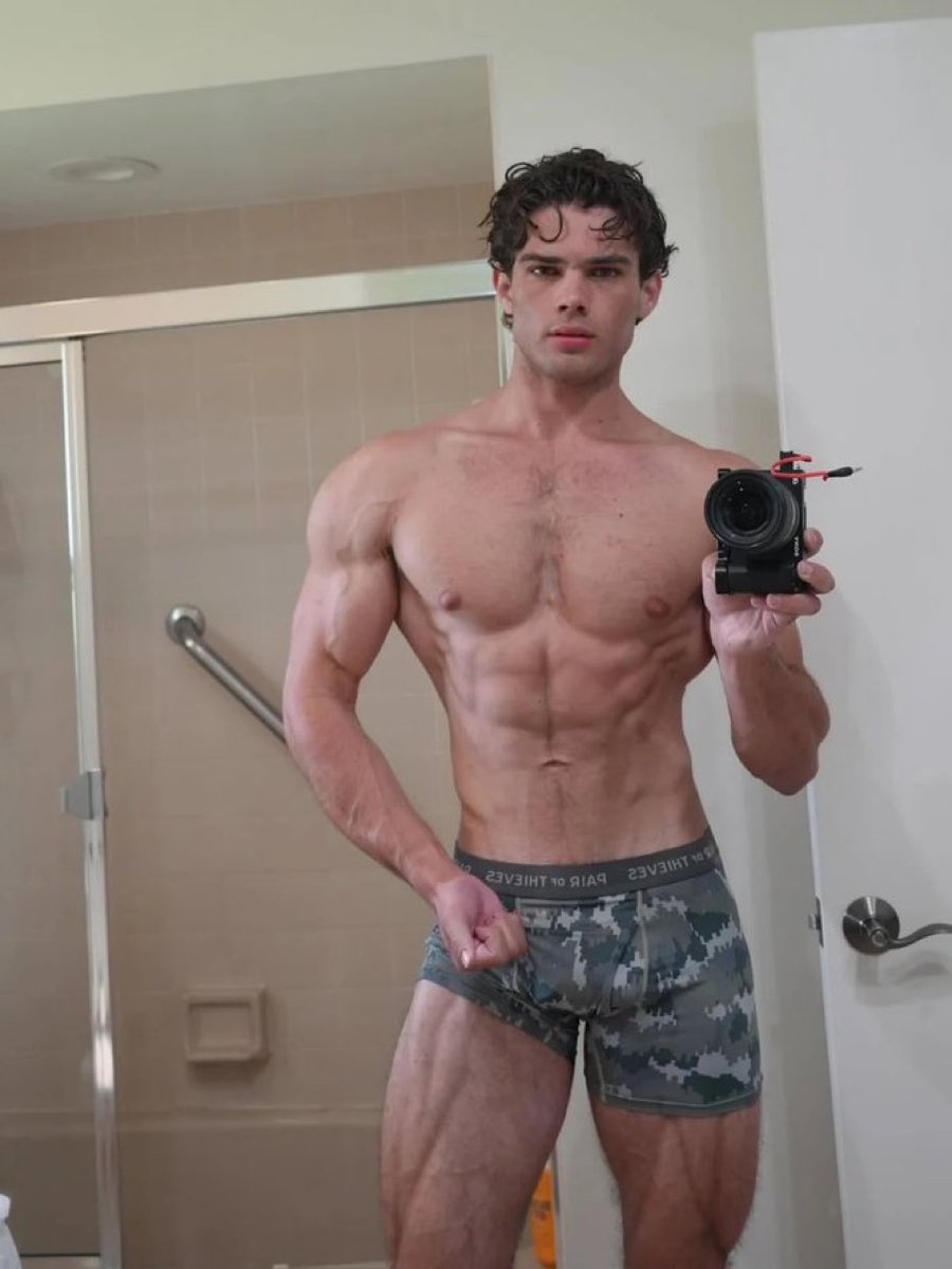 scenefic tweet media