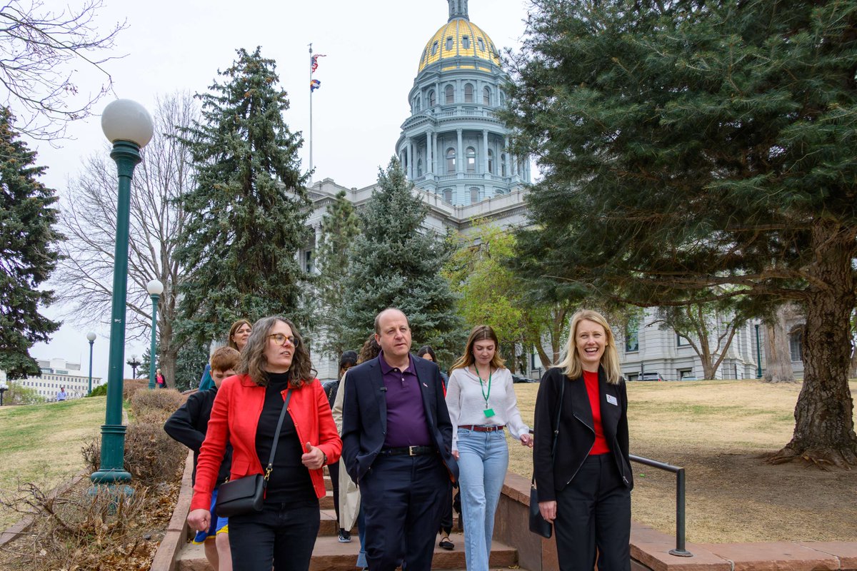 Gobernador Jared Polis tweet media