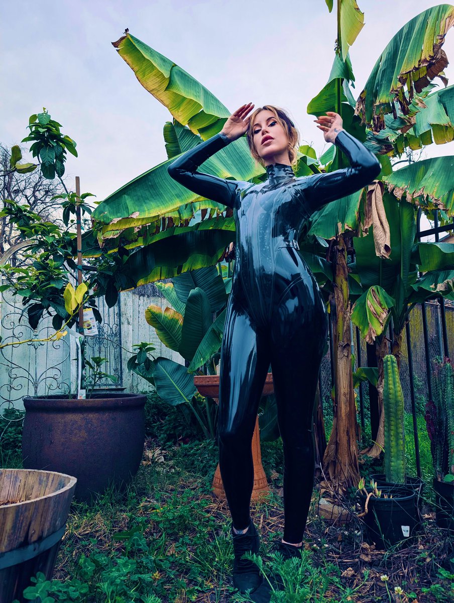 Dominatrix Rin ❤️‍🔥 The Blasphemy Queen tweet media