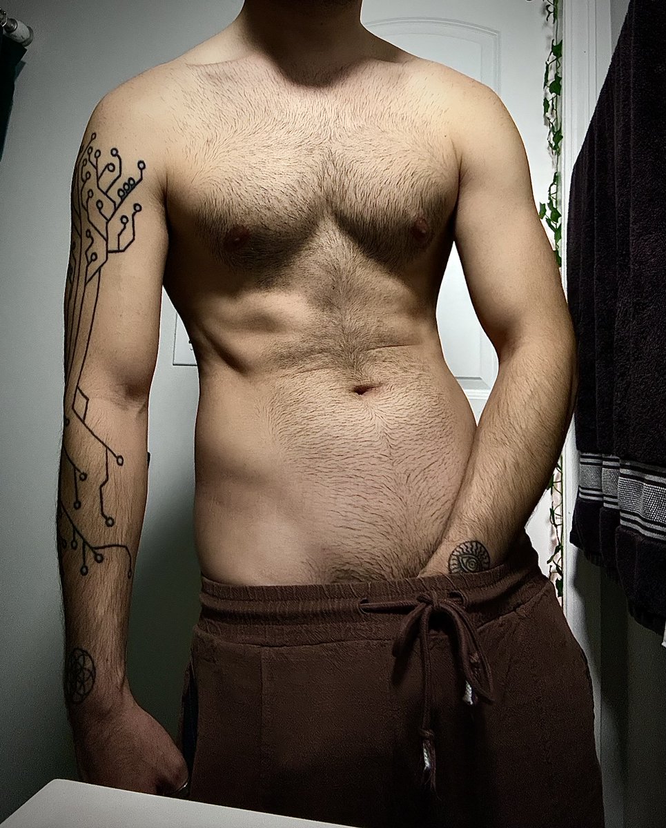 francis.flame tweet media