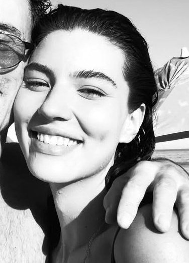 ᴸᵃᴺᵉ tweet media