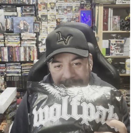 TonyStark_31 tweet media