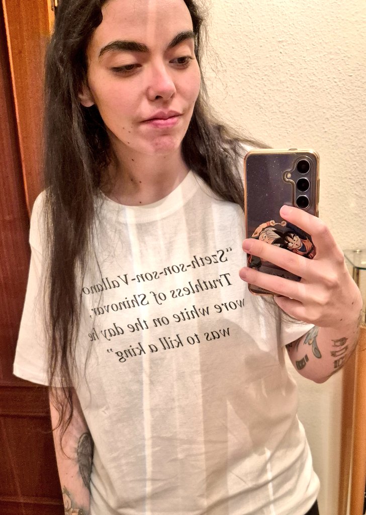 MayiiMurray tweet media