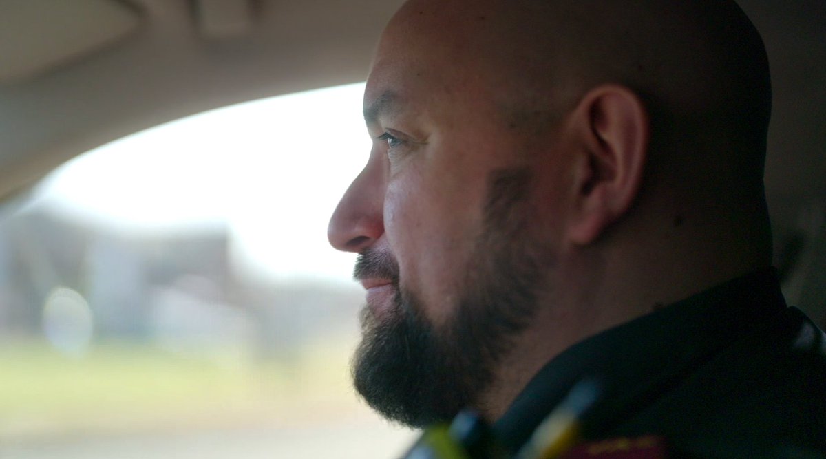 NHSNEY's tweet image. #Ambulance | "Every time I put on the uniform, I am genuinely proud of what I do" 💚