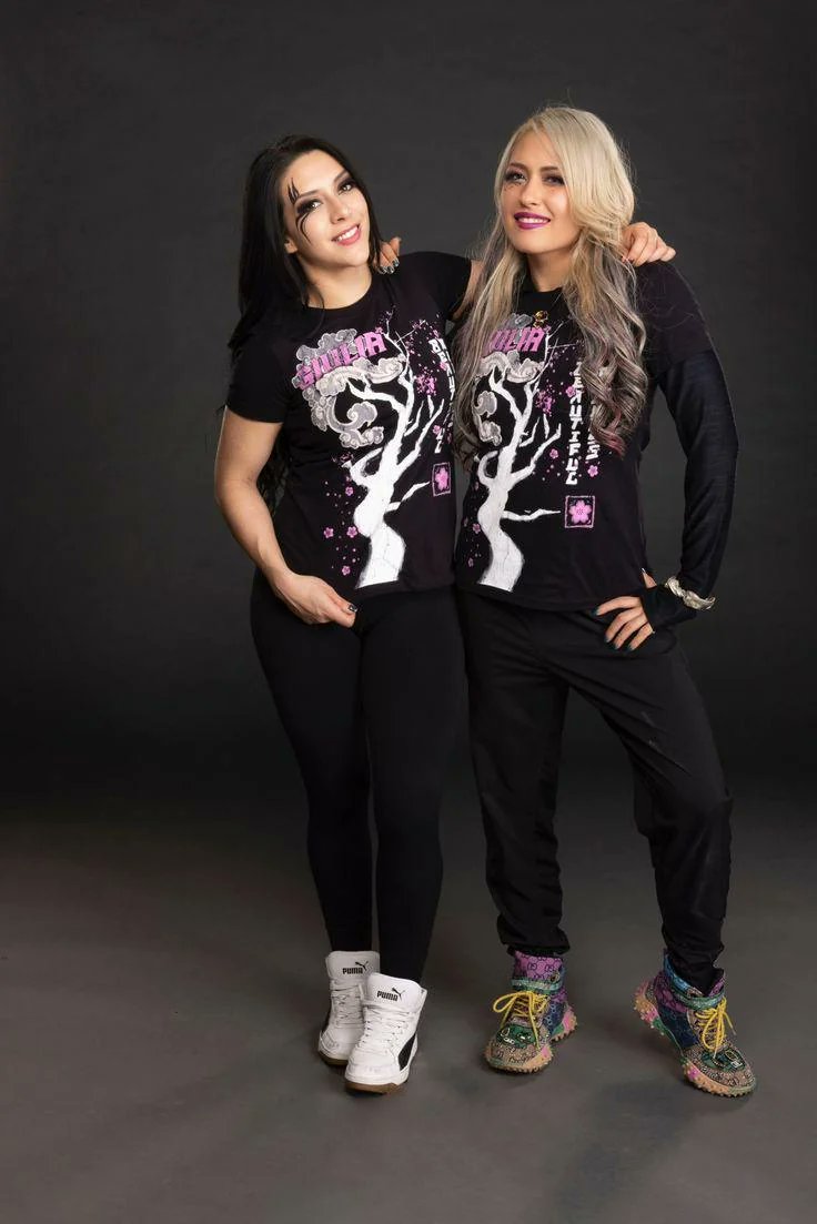 Wrestling Women's Pics tweet media