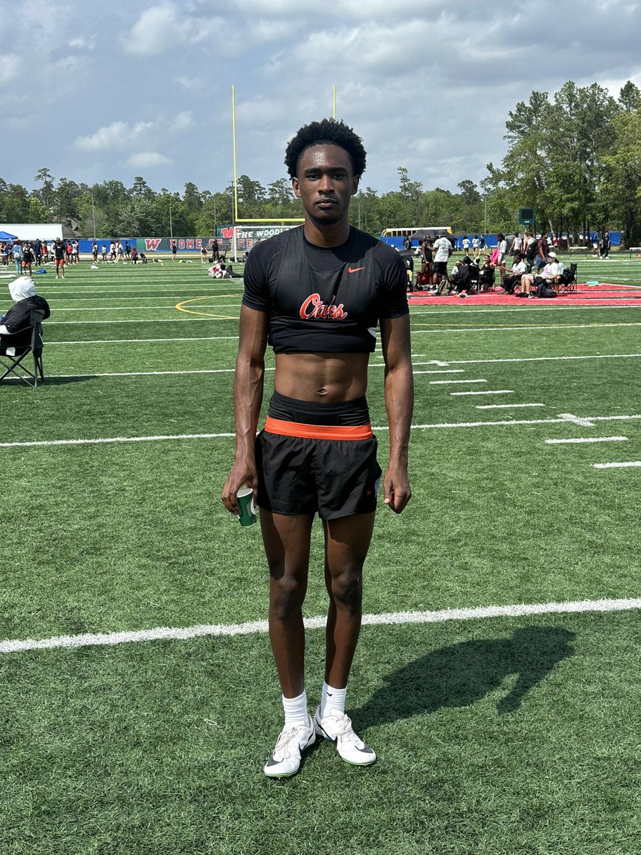 GOaksTrack's tweet photo. 🔥 District Champion Alert 🔥

Congratulations to Brandon Francis placing 1st 🥇 in the 110 Meter Hurdles at our 
JV/Fresh District Track Meet.  
#GOFast #GOGrizzlies https://t.co/0iQps1fZMu