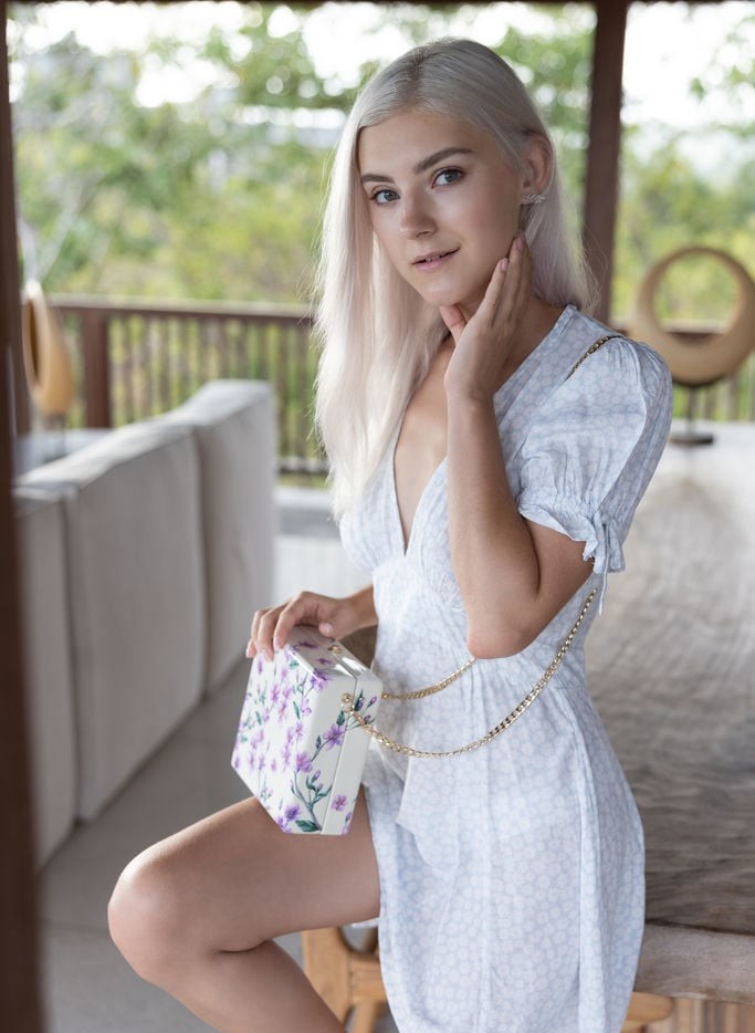 It's #WCW, and today belongs to the woman who somehow manages to be warmth, laughter, calm, and home all at once. 

The one who believes in me on the days I struggle to believe in myself, and who makes even the most ordinary moments feel quietly magical. 🩷