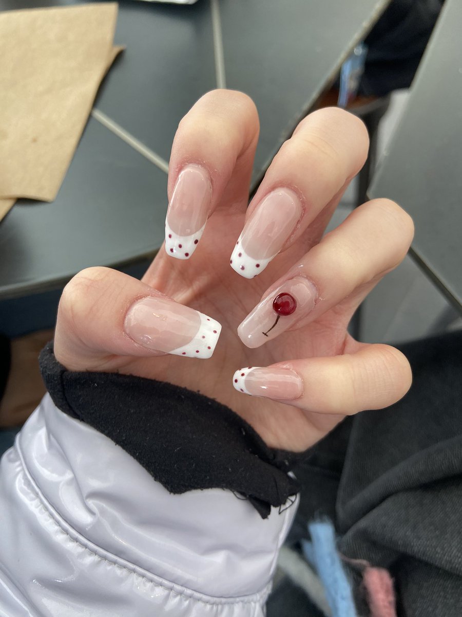 apriberri's tweet photo. only 2 hours 🫡 (took them off 2 days later so i could keep working on my portfolio lmfaoo) https://t.co/1prvmfEKKo