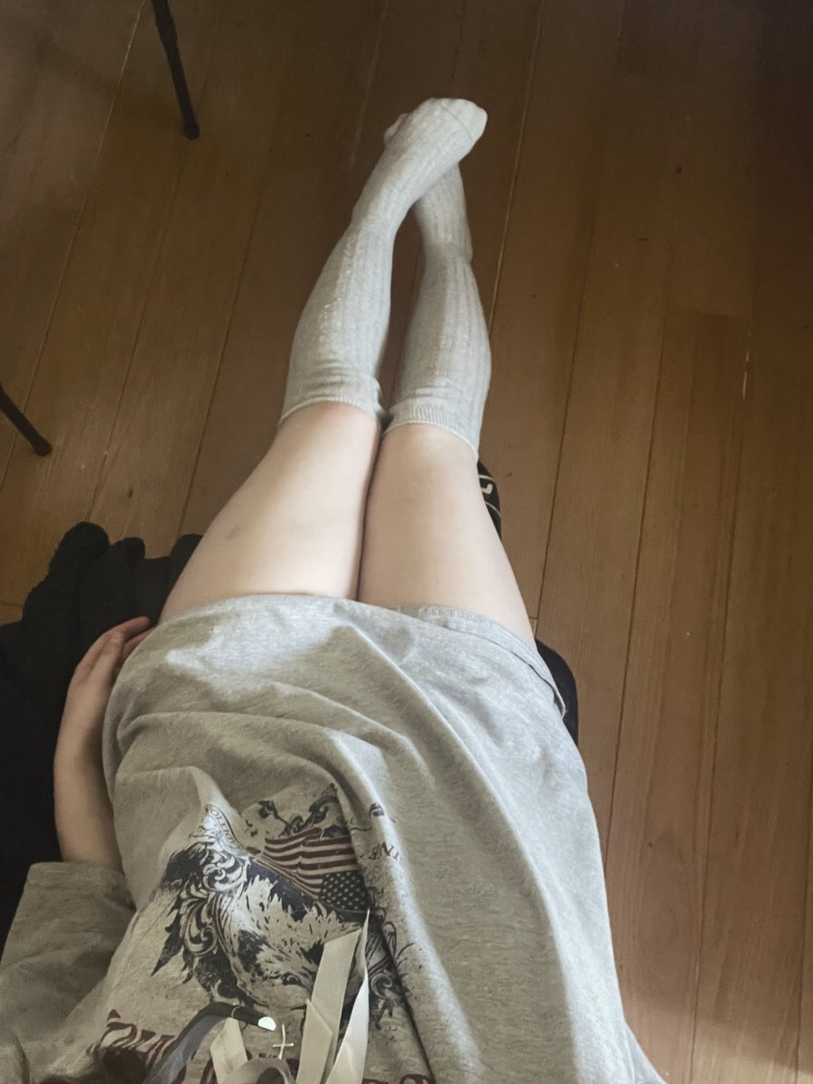 Mundanepixie's tweet image. Peetsies… also my cat gave birth today.💕🐾 #cutecore #puppygirl