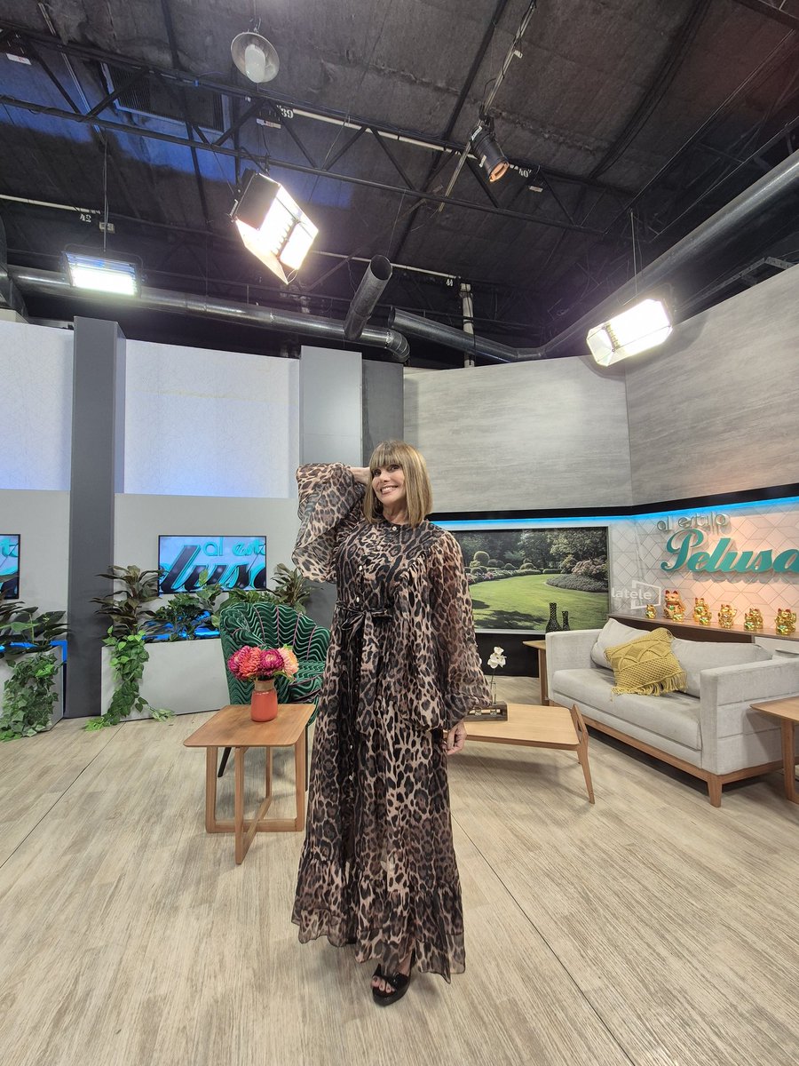 AlEstiloPelusa's tweet image. 😊En este Miércoles Santo te acompañamos con la mejor onda 💫

#AlEstiloPelusa por #lateledetodos ✨️