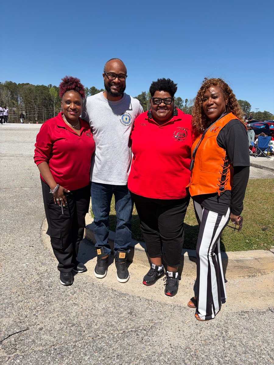 SolicitorGener4's tweet photo. Revving up for a great cause 🚗 Solicitor-General Charles Brooks was honored to join the “Game Changers Corvette Club Fundraiser” in support of our valued community partner, Area In Need. Reminded us of the power of coming together to uplift and serve our community. #CCSG https://t.co/vBS5iYlF0U