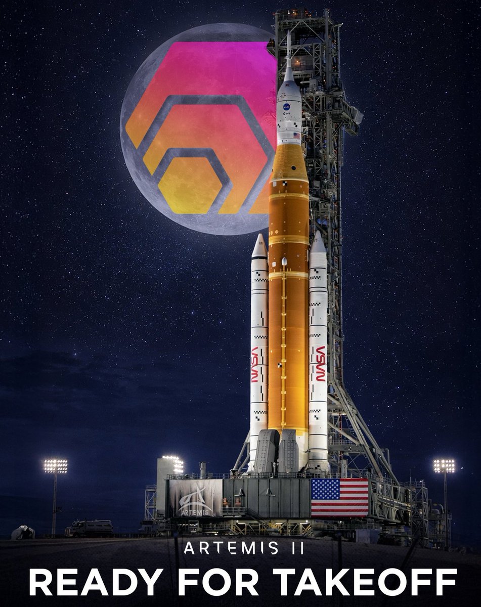 Liam Neeson tweet media