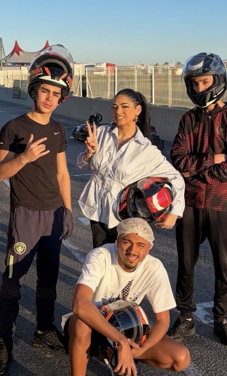 noorbbbh's tweet photo. THREAD : LES VIDÉO LEAK QUI TOURNE DE LEYNA ET CANNETTE EN TRAIN DE DORO 💀🔞

MET UN LIKE ET JE T’ENVERRAIS LA VIDÉO EN DM ( instantanément)

https://t.co/7OqAEGUly9

🚨Ceux qui n'ont pas de temps a perdre passez directement par le lien en bio !🚨 https://t.co/hOgN9UUmKW
