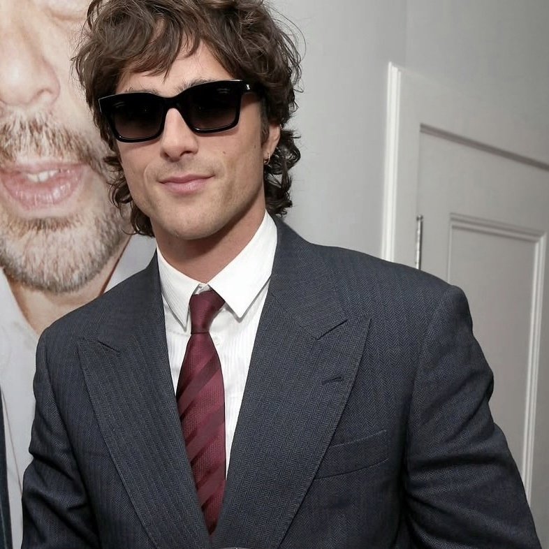 CinemaLover33 tweet media