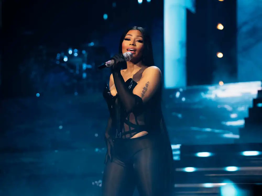 Nicki4orever's tweet image. Nicki’s fashion 👗 during the PF2 Tour was everything! 👠 From custom Mugler to Jean Paul Gaultier, she is the ultimate fashion icon! 📸👑💅 #NickiMinajFashion #StyleIcon #Queen 🦄✨🎀 Queennnn💖💖💖👑👑👑🩷🩷🩷