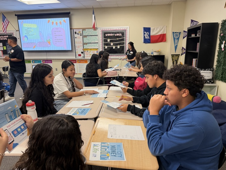 AguirreJrHigh's tweet photo. Our 8th grade AVID scholars are building smart money habits early! 💵 Huge shoutout to Shell Federal Credit Union for leading an engaging financial literacy lesson and investing in our students’ futures. #WeAreAVID #BulldogNation #BestIsTheStandard https://t.co/kkGVfPy2z5