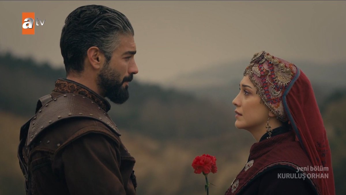 diziitakipcisii's tweet photo. Son zamanlarda hiçbir sahne bu kadar içine çekmemişti beni. #KuruluşOrhan’da Şükrü Özyıldız &amp; Cemre Gümeli uyumu ve repliklerin etkisi sahneyi bambaşka bir seviyeye taşımış. Uzun süre akılda kalacak, defalarca izlenecek bir iş olmuş. Emeklere sağlık! 🌹 #FatVius https://t.co/LD9IDjVm5M