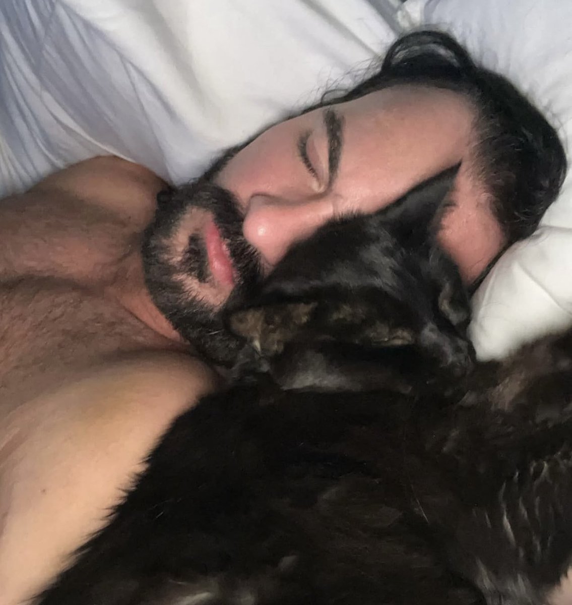 Cherry🍒Broken Dreams/Thee Redheaded Mama Claymore tweet media