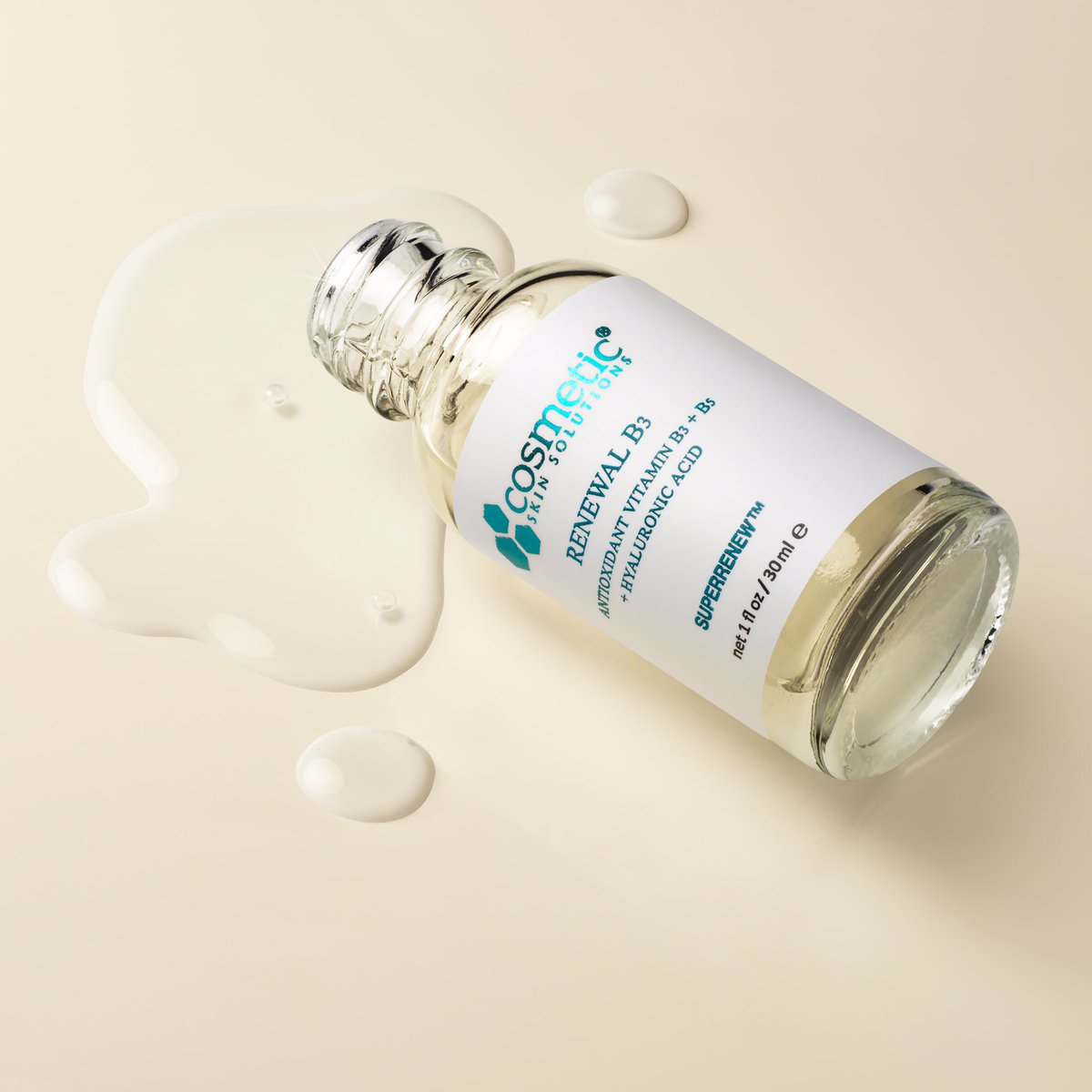 CSS_ScienceLab's tweet photo. Renewal B3 🤍🤍🩶

Because hydrated skin = youthful skin.

5% Niacinamide working overtime to smooth, tighten &amp; refine pores while keeping your barrier strong.

Your moisturizer’s new best friend.

#SkinRenewal #CosmeticSkinSolutions #GlassSkin https://t.co/o4QUgmf43g
