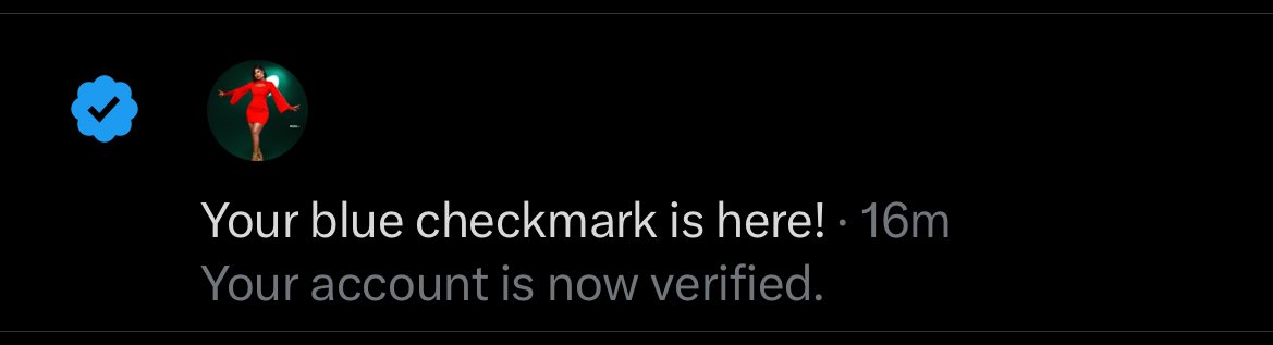 D'ROMA ESSENCE 🍷🌹✂️👗 tweet media