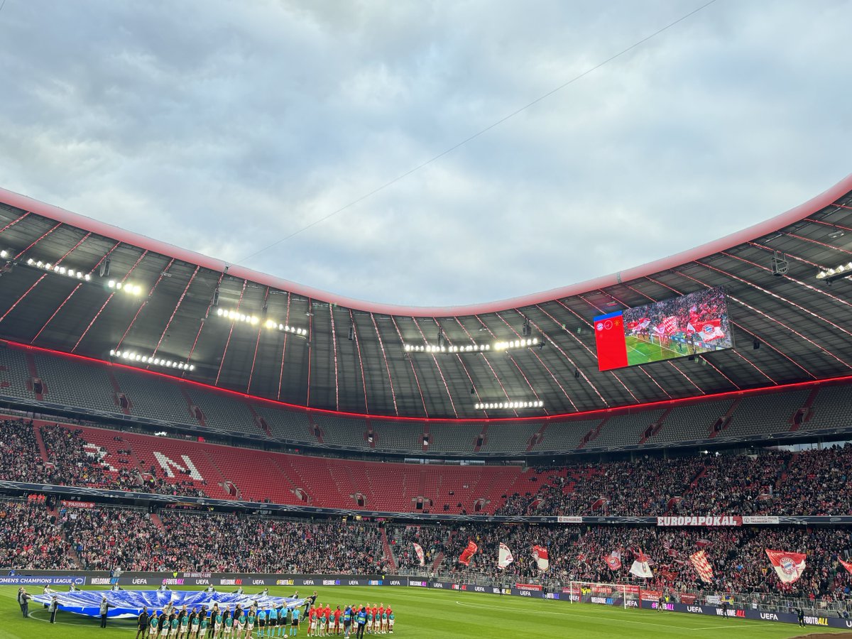 CMalike's tweet photo. @FCBfrauen @FCBayern #Championsleague #Halbfinale #MiaSanMia #GoodJobLadies ⚽️💪🏻🙏🏻👏🏻🤍❤️🏟️💪🏻⚽️⚽️⚽️⚽️⚽️⚽️⚽️🏆 https://t.co/rPjgTJqm2V