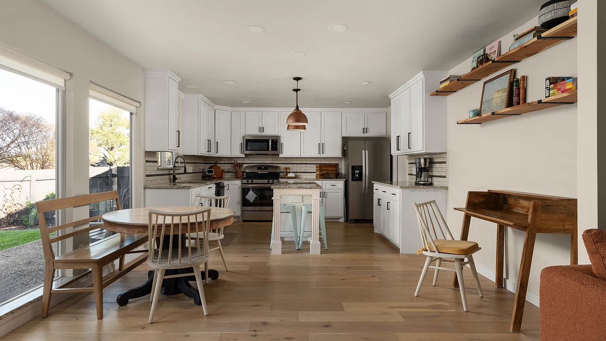 Luke Bugbee tweet media