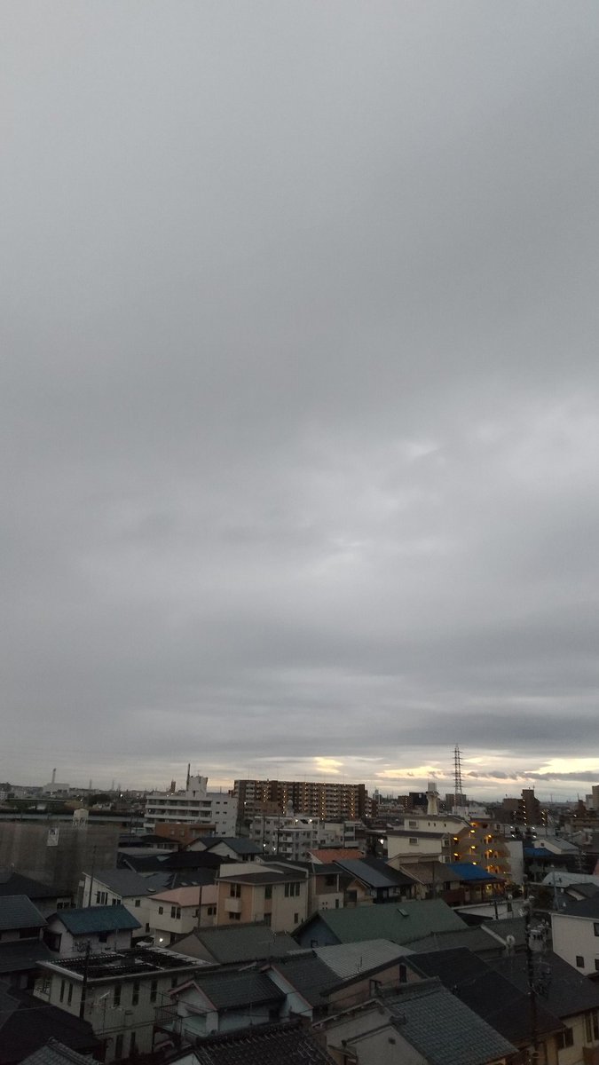 hide hide tweet media