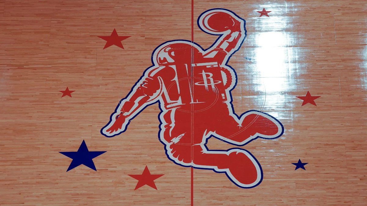 gwen howerton tweet media