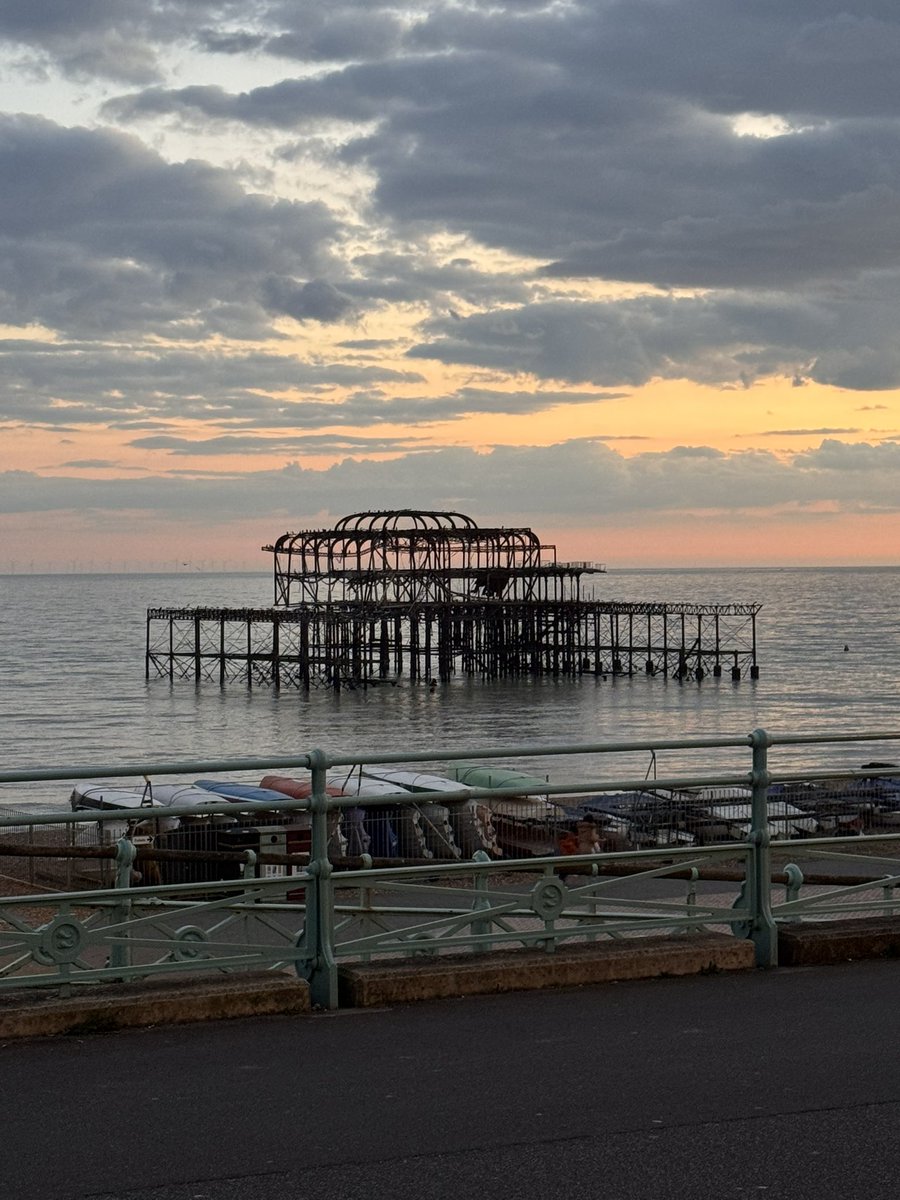 dunccss's tweet photo. brighton 🌊

@YUTAN4KAM0TO @SeungkwanMusic https://t.co/NaOxaZTqJ0
