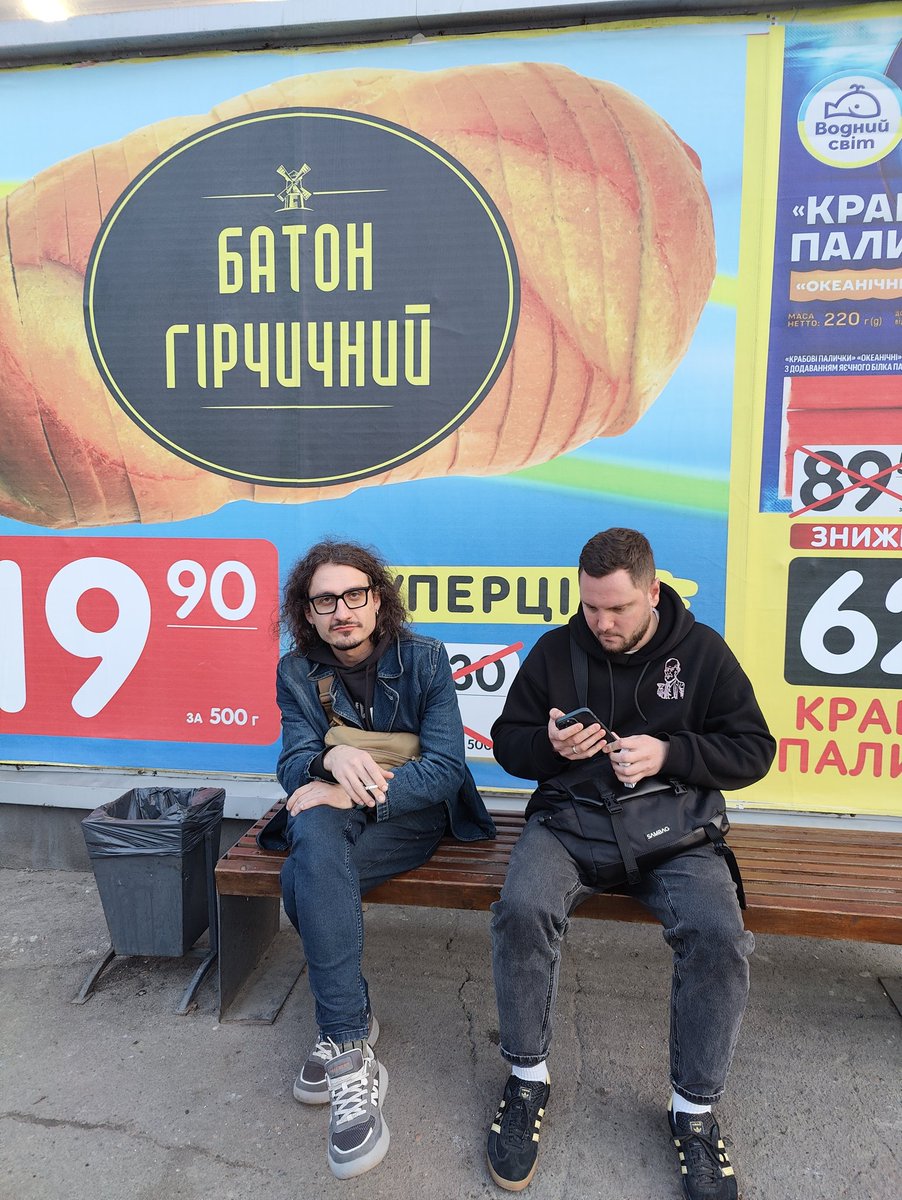 Спірін, молодша медична сестра tweet media