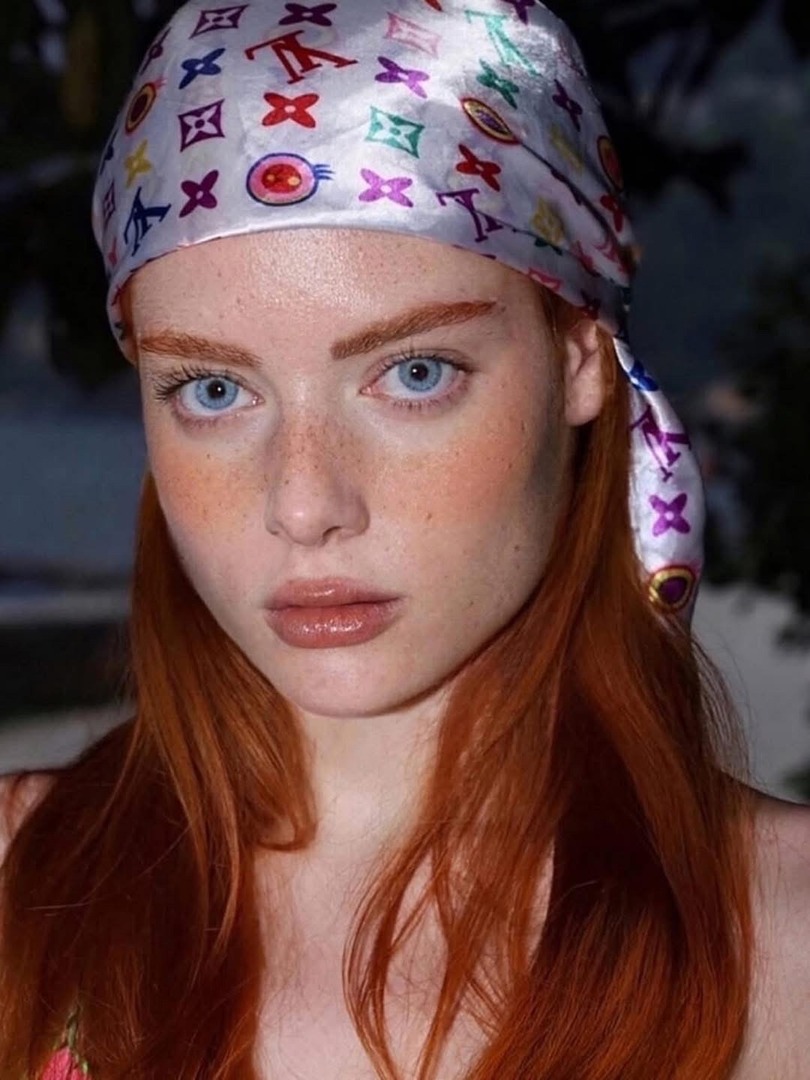 Beautiful Redheads and Freckle girls tweet media