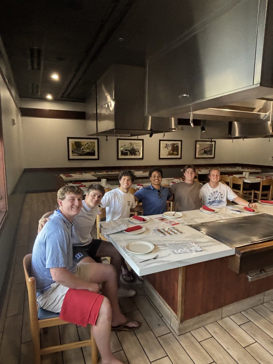 CoachScottBoone's tweet photo. First Duke Specs dinner of 2026.  Let’s go boys. https://t.co/Q2iLSOWSj3