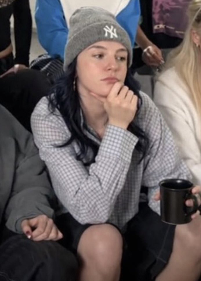 gigi #ripday tweet media