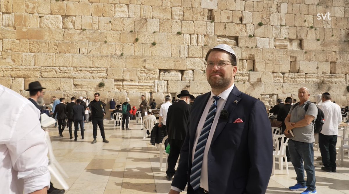 Finis_Malorum tweet media